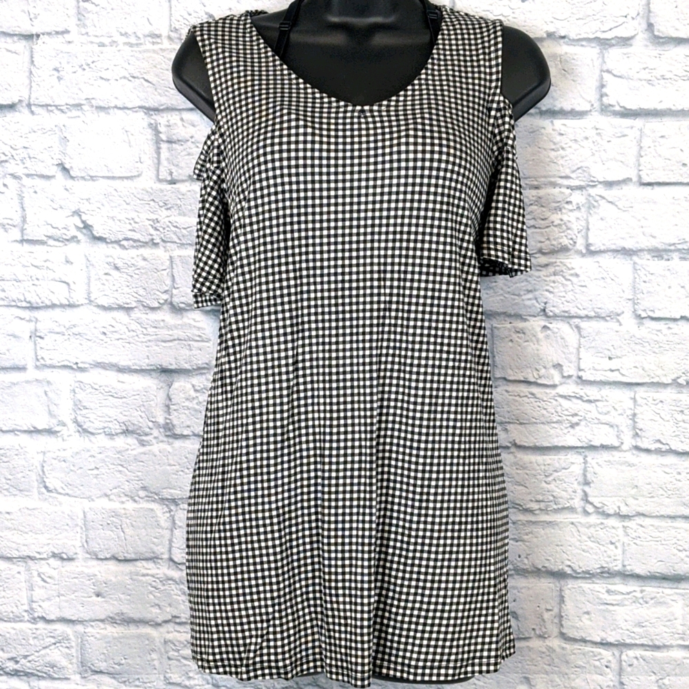 Elle V-Neck Cold Shoulder Top